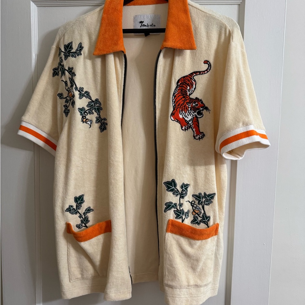 Tombolo 'Crouching Tiger, Hidden Beverage' Cabana